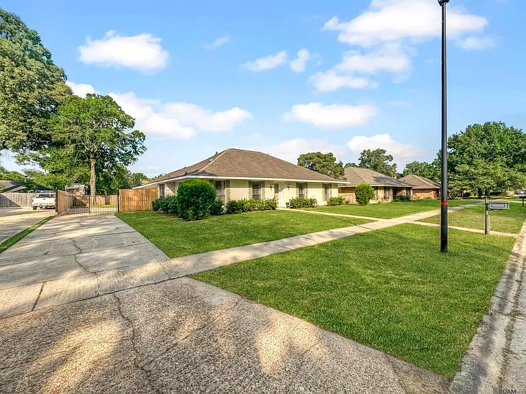 4941 Pine Hill Dr — Photo 25
