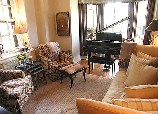 Sold by Verdi Square Realty | media 1