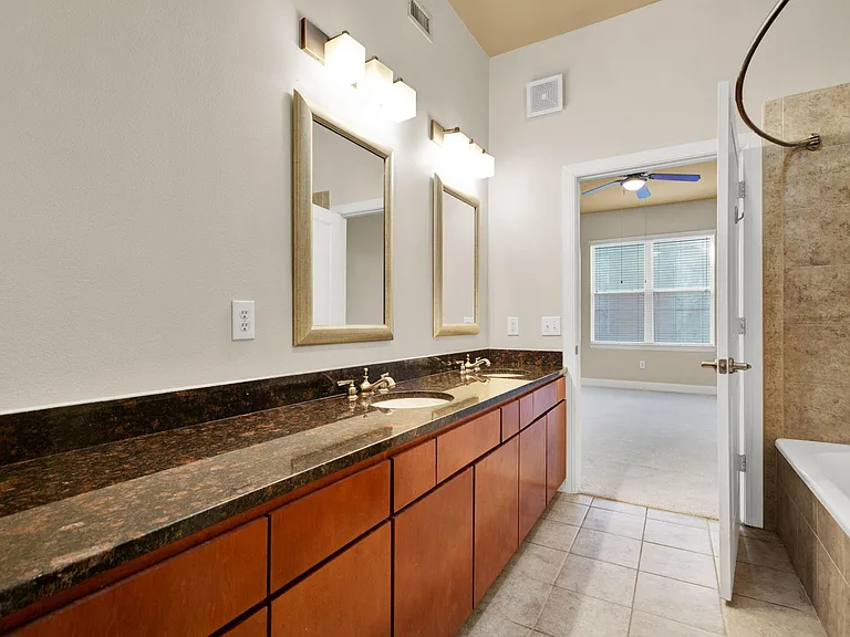 300 Saint Joseph Pkwy #307 — Photo 21