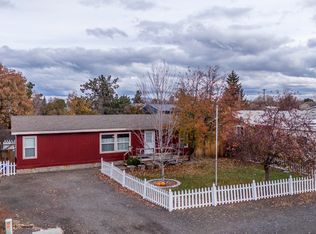 1946 SW 24th St, Redmond, OR 97756