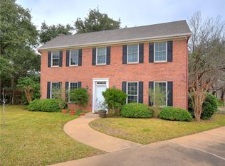 104 Oakmont Ct, Georgetown, TX 78628