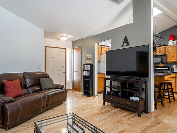 2nd image of 4606 Baja Dr