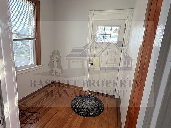 4th image of 538 2nd Ave Floor 2