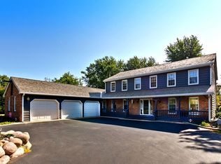 3319 Country Ln, Long Grove, IL 60047