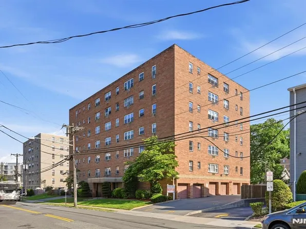 25 Jefferson St APT 2F, Hackensack, NJ 07601