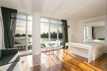 2 Northside Piers, #17D