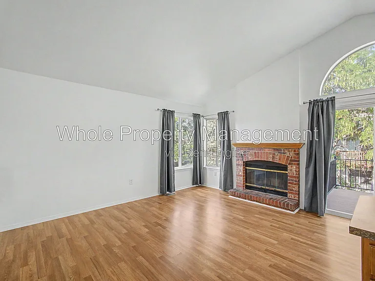3731 Shefield Dr — Photo 2