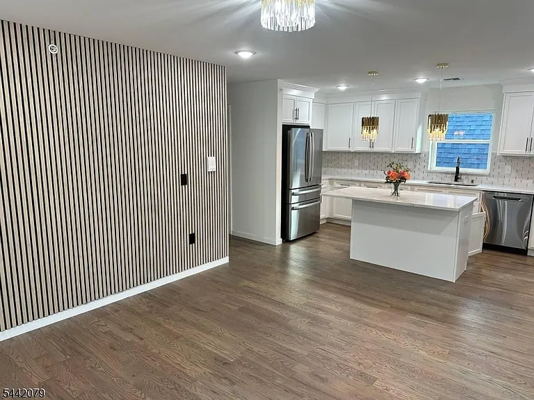 127 Jacques St — Photo 4