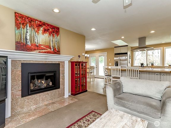 3rd image of 2211 24th Avenue SE