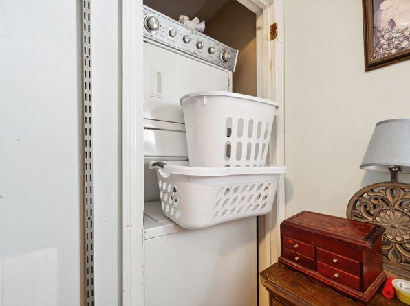 manchester-new-hampshire-95345048 picture