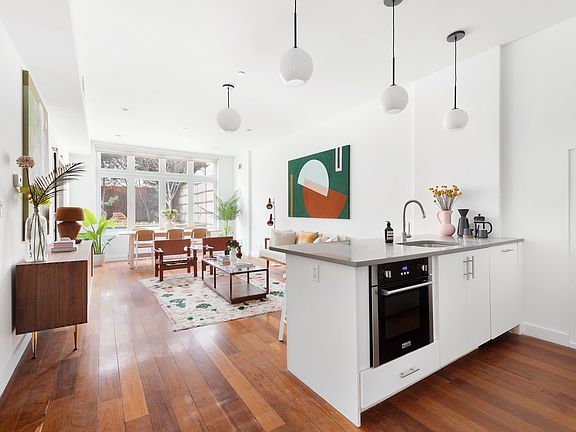 2nd image of 275 Manhattan Ave APT 1B