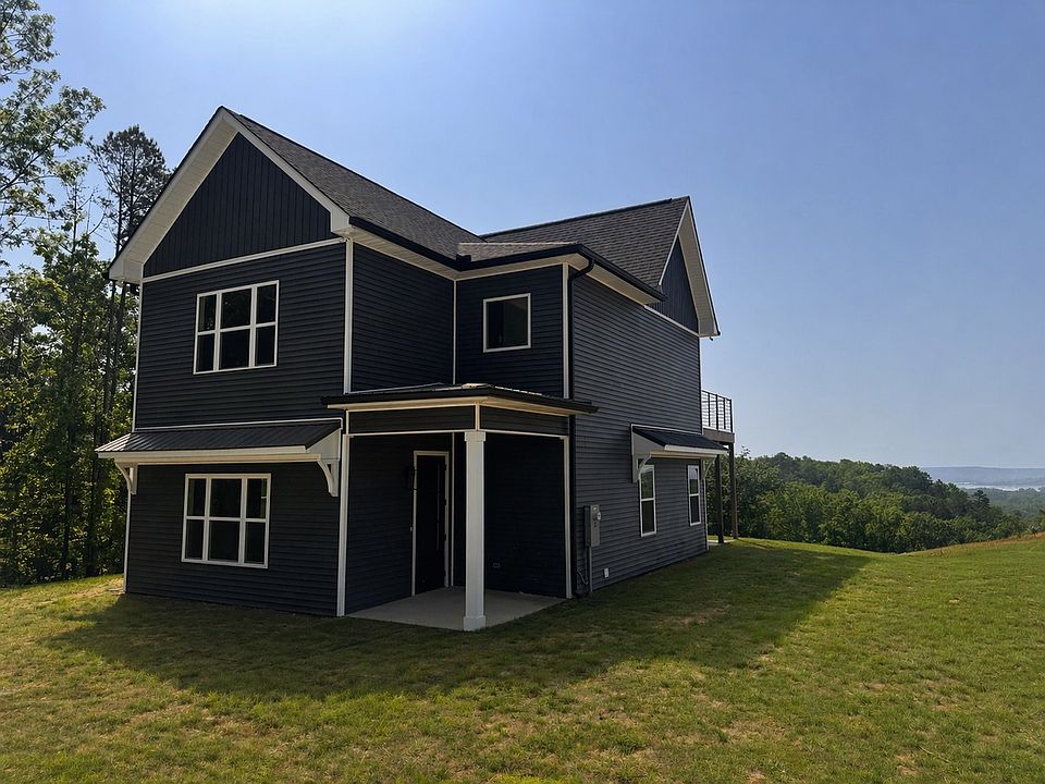 1st image of 732 Loper Ln