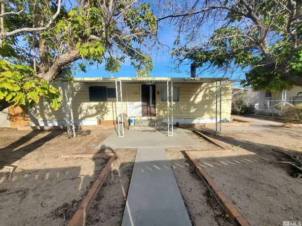 154 L St, Hawthorne, NV 89415