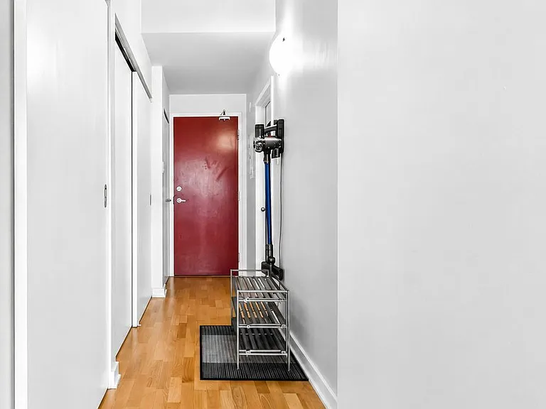 324 Laurier Ave W #1907 — Photo 20