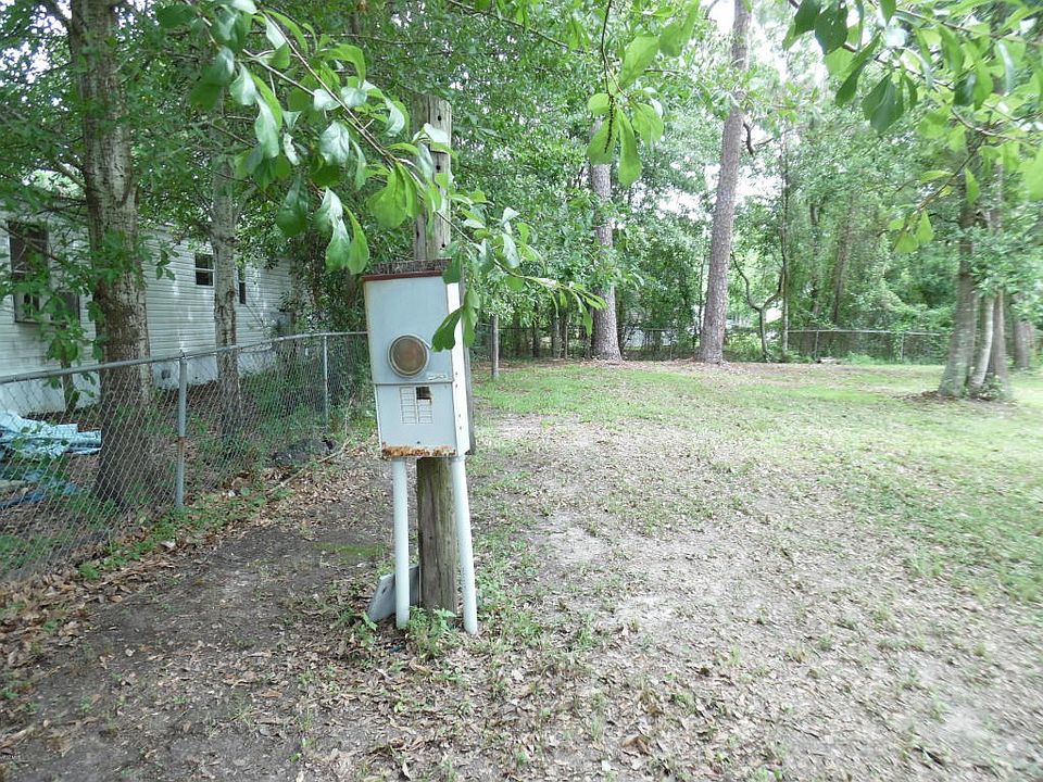 2nd image of 14410 Karen Ct