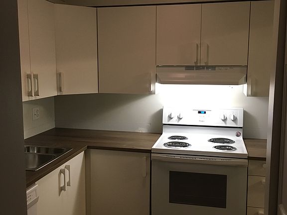 2nd image of 1470 Villa Ct APT C
