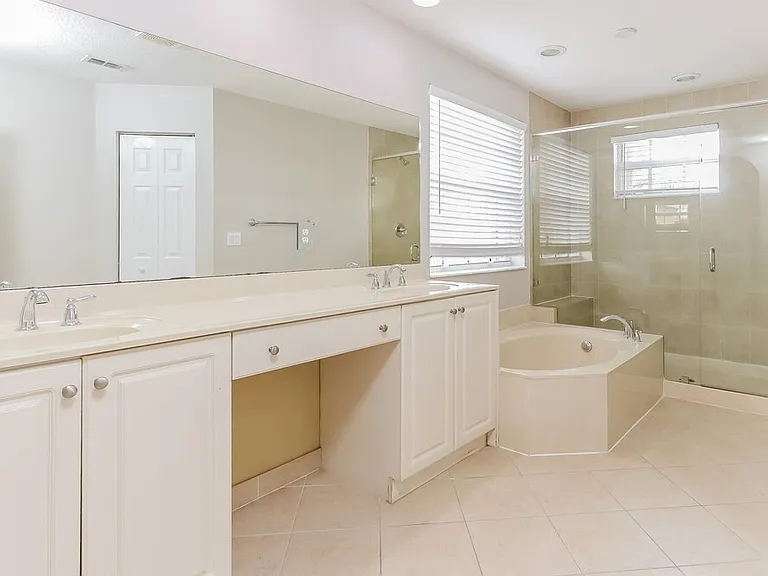 2354 Bellarosa Cir — Photo 13