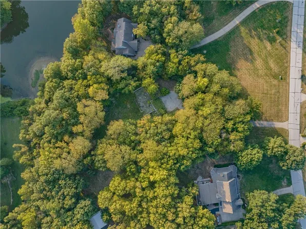 14209 NW 74th St, Kansas City, MO 64152