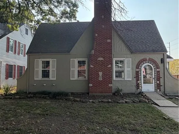 105 N 27th St, Parsons, KS 67357