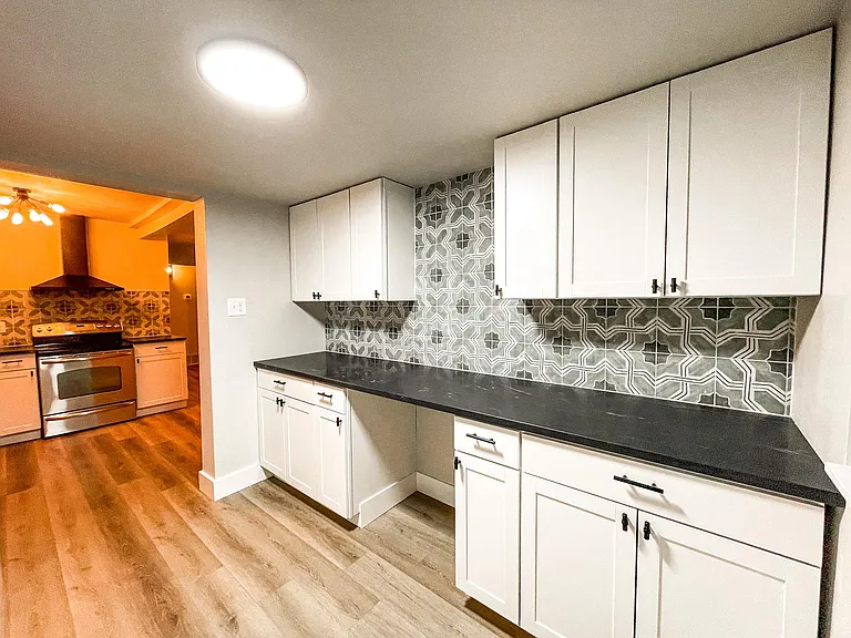 704 Cooper Ave #A — Photo 8