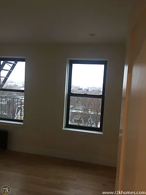 Rented by Realty 2000 Corp | media 18