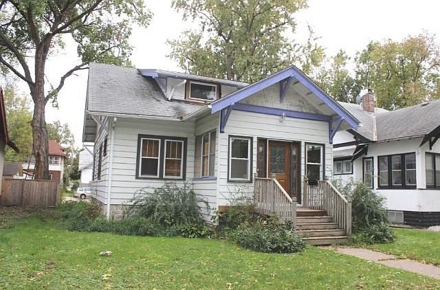 1st image of 1818 Newton Ave N