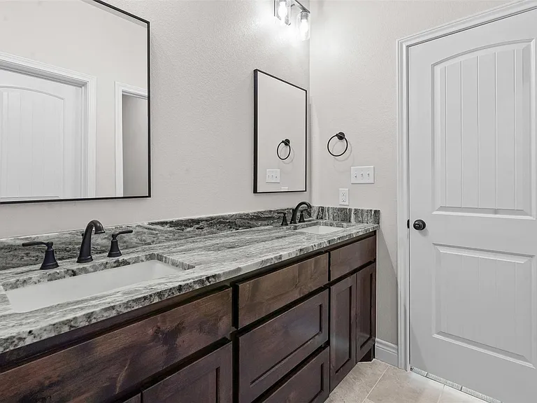 3402 Hilltop Rd — Photo 24