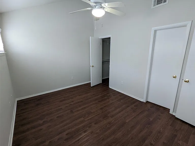 1818 S Lakeshore Blvd #36 — Photo 13