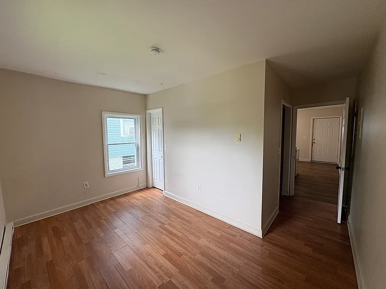 1 bed, 1.0 bath, 560 sqft, $875 — Photo 5