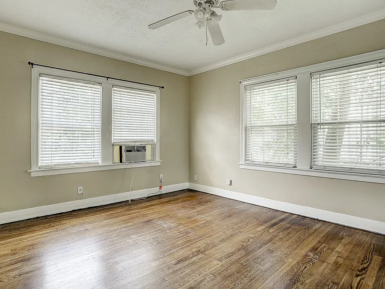 1935 Richmond Ave #1 — Photo 8