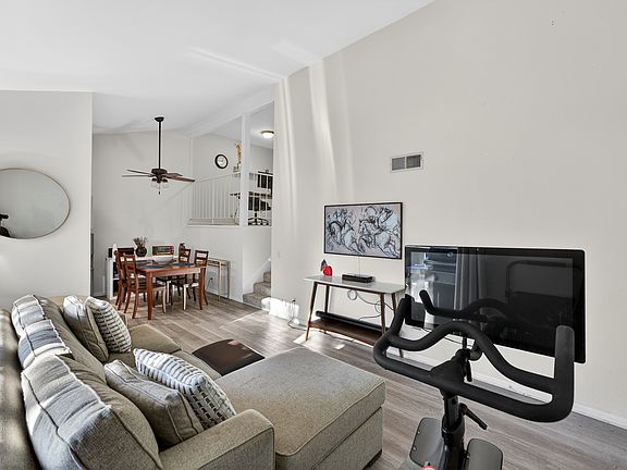 4th image of 1627 Brea Blvd #1627