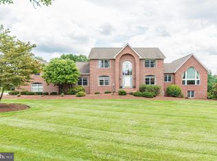 3 Glenberry Ct, Phoenix, MD 21131