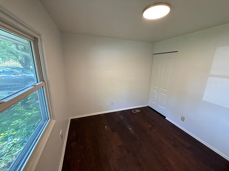 3631 Decamp Dr — Photo 10