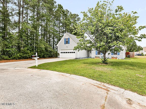4th image of 1867 Neese Circle NE