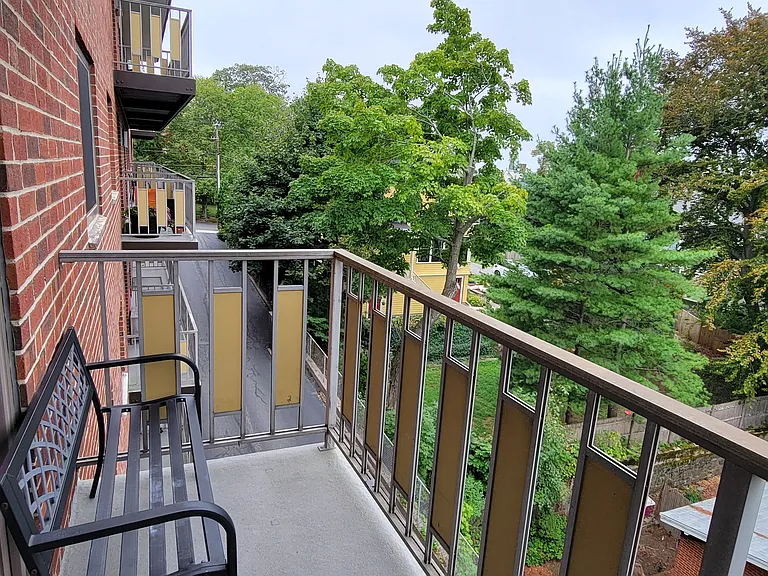 100 Grandview Ave #11C — Photo 9