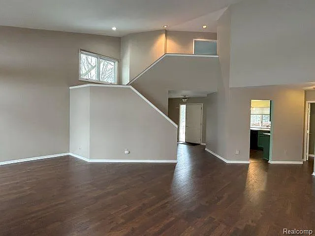 8767 Townsend Dr — Photo 9