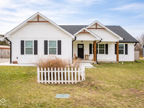 772 Northern Acres Dr, Ladoga, IN 47954