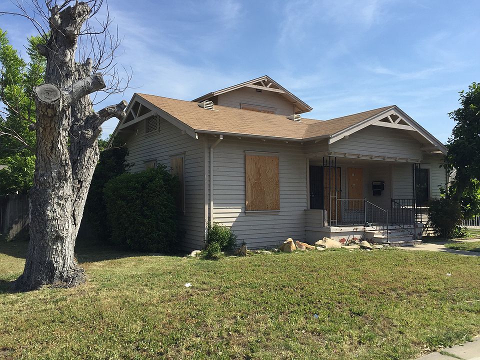 1st image of 323 E Vine St