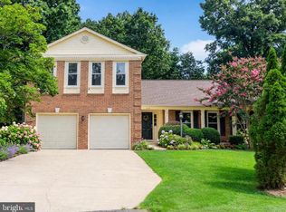 2107 Silentree Dr, Vienna, VA 22182