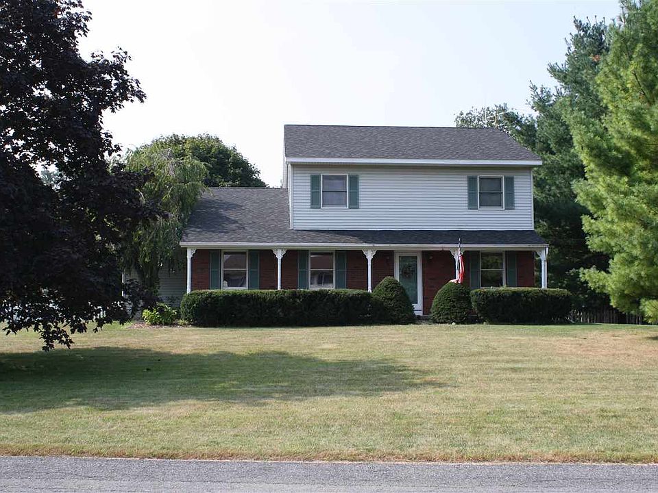 1st image of 16 Gleneagles Blvd