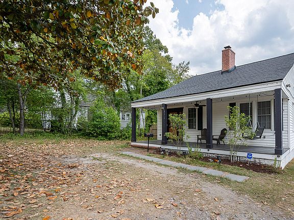 2nd image of 1752 Kissingbower Road