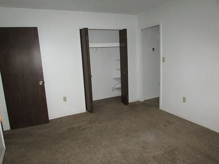 2306 E Olive St — Photo 12