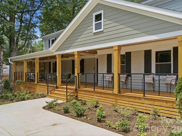 3800 Lovett Cir, Charlotte, NC 28210