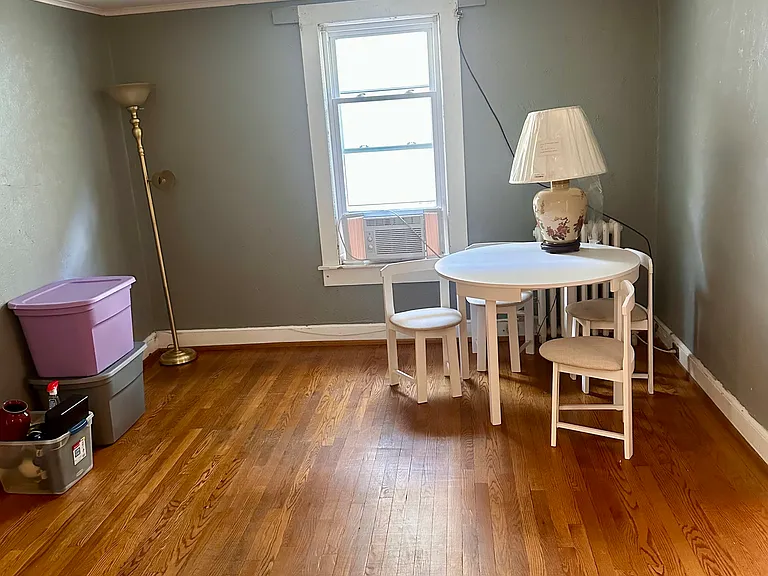 1747 Sanderson Ave #2 — Photo 4