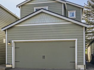 230 Forest Ln, Molalla, OR 97038