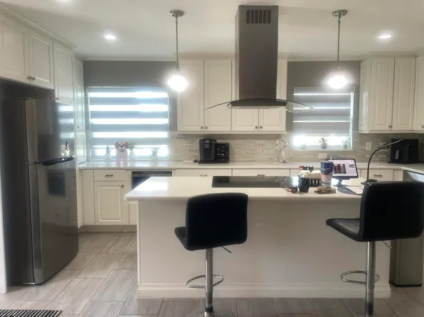 76 Waterford Cir #D, Delray Beach, FL 33446