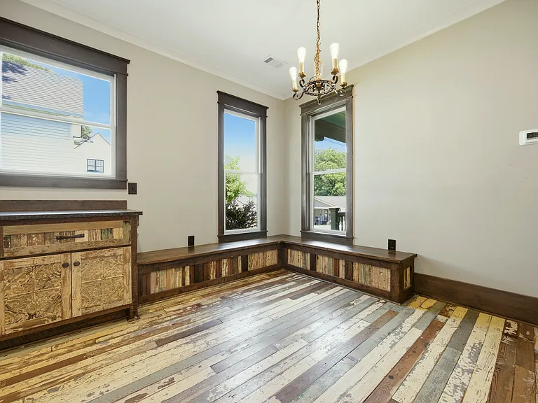 185 W Moreno St — Photo 25