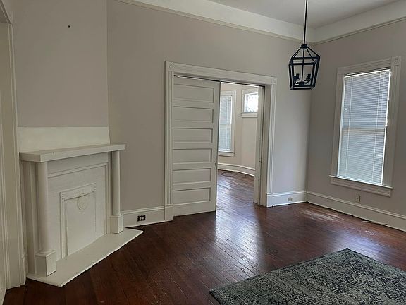 2nd image of 2534 Napier Ave #R