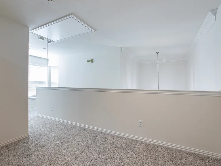 515 Southridge Way — Photo 21