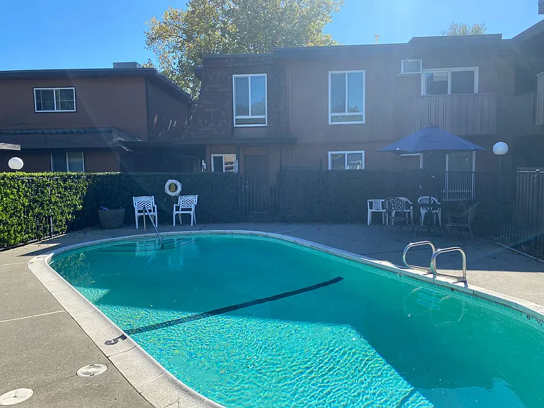 8601 Fair Oaks Blvd — Photo 8